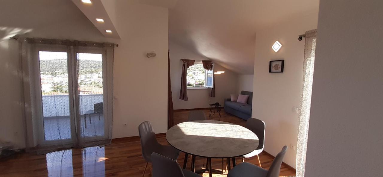 Apartmani Rita Slatine Exterior foto